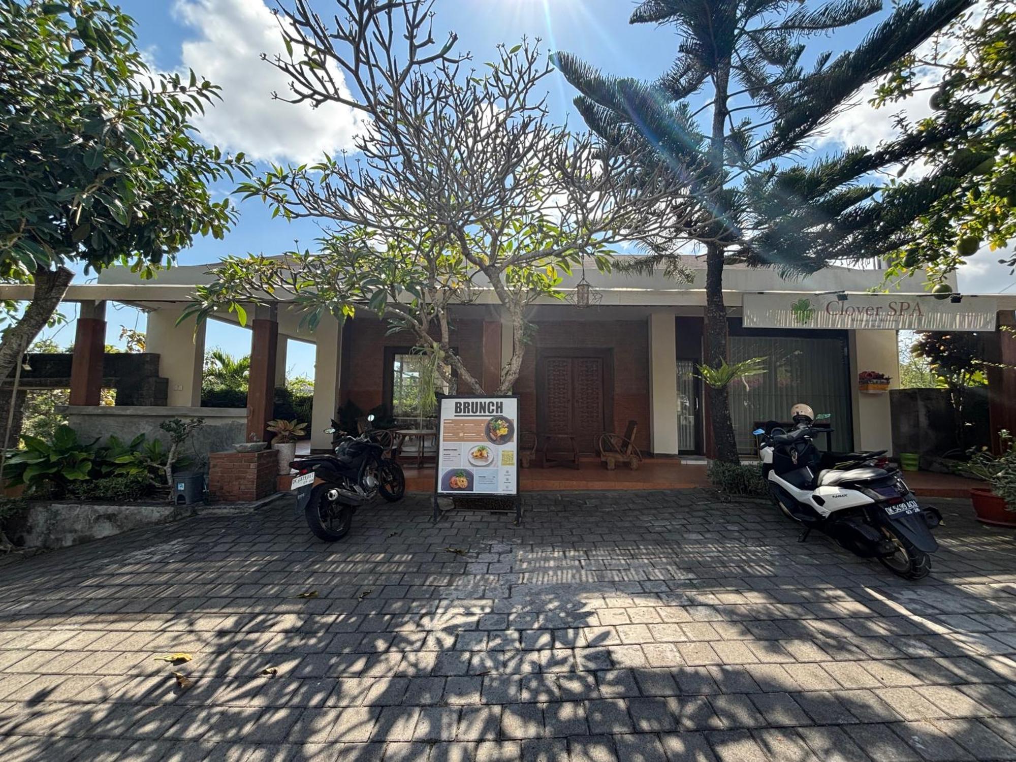 Clover Bali ジンバラン エクステリア 写真