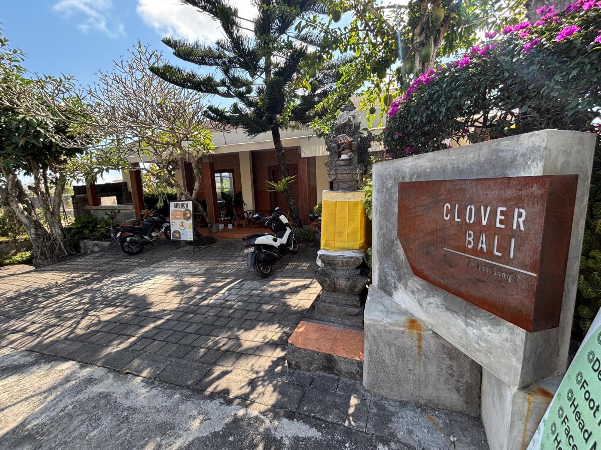 Clover Bali ジンバラン エクステリア 写真